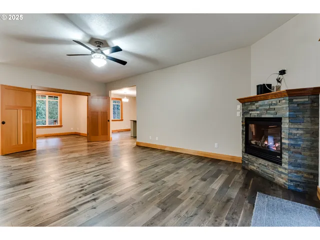 $995,000 | 41925 Deerhorn Road, Springfield, OR 97478