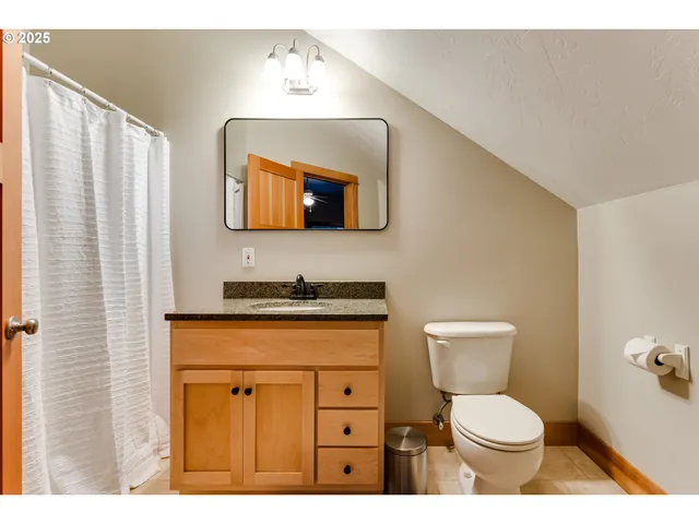 $995,000 | 41925 Deerhorn Road, Springfield, OR 97478