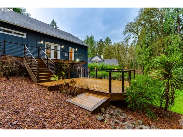 $995,000 | 41925 Deerhorn Road, Springfield, OR 97478