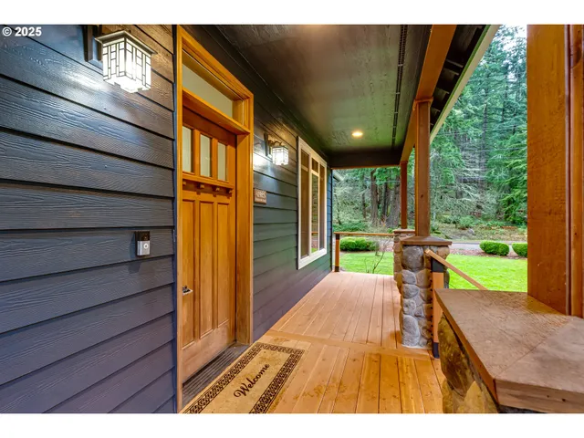 $995,000 | 41925 Deerhorn Road, Springfield, OR 97478