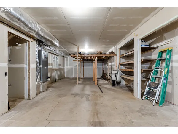 a view of a garage
