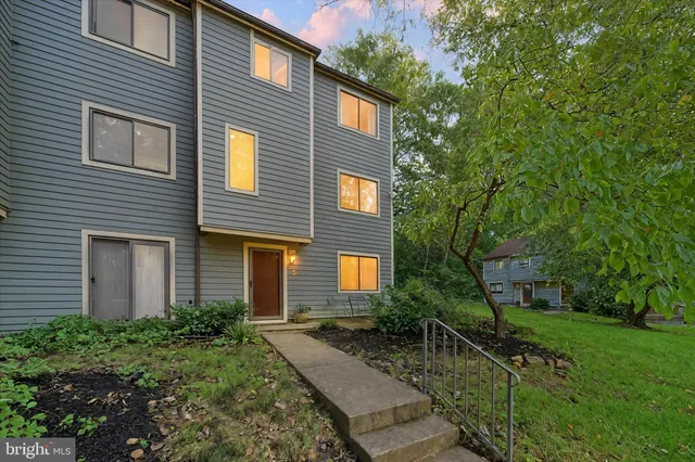 $347,000 | 28 Stone Ridge Court, Baltimore, MD 21239