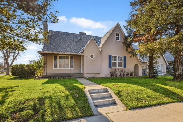 $370,000 | 4570 East Tulare Avenue, Fresno, CA 93702