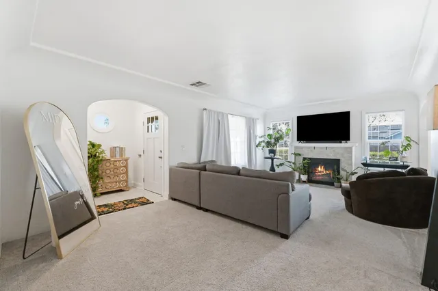 $370,000 | 4570 East Tulare Avenue, Fresno, CA 93702