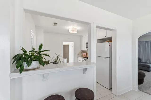 $370,000 | 4570 East Tulare Avenue, Fresno, CA 93702