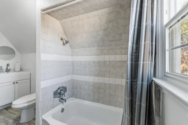 $370,000 | 4570 East Tulare Avenue, Fresno, CA 93702