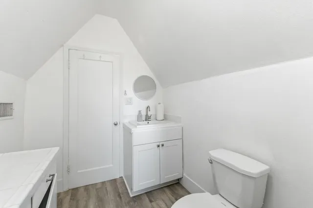 $370,000 | 4570 East Tulare Avenue, Fresno, CA 93702