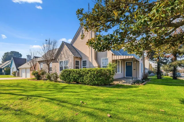 $370,000 | 4570 East Tulare Avenue, Fresno, CA 93702
