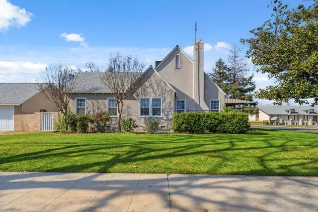 $370,000 | 4570 East Tulare Avenue, Fresno, CA 93702