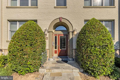 $389,000 | 5040 1st Street Northwest, Unit 401, Washington, DC 20011