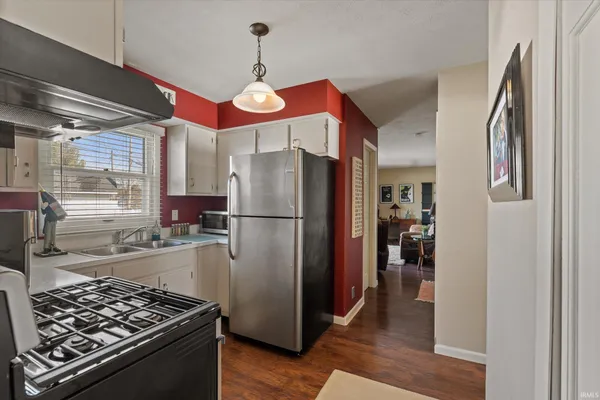 $285,000 | 1473 Cambridge Drive, South Bend, IN 46614