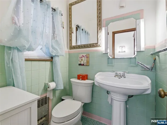 $589,999 | 768 East 25th Street, Paterson, NJ 07504