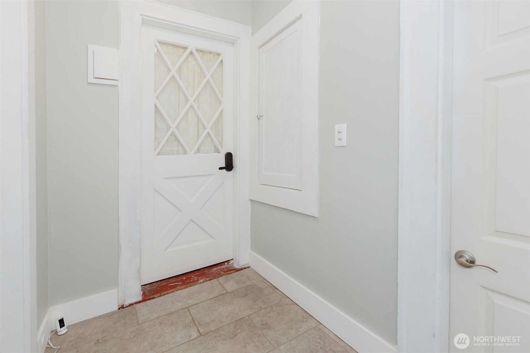 4898 East Collins Road Port Orchard, WA 98366 - Photo 21 of 37 Gallery Image 21