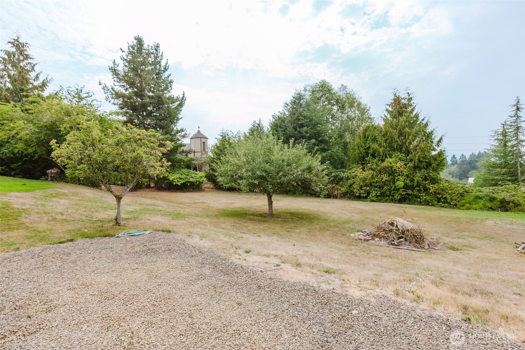 4898 East Collins Road Port Orchard, WA 98366 - Photo 29 of 37 Gallery Image 29