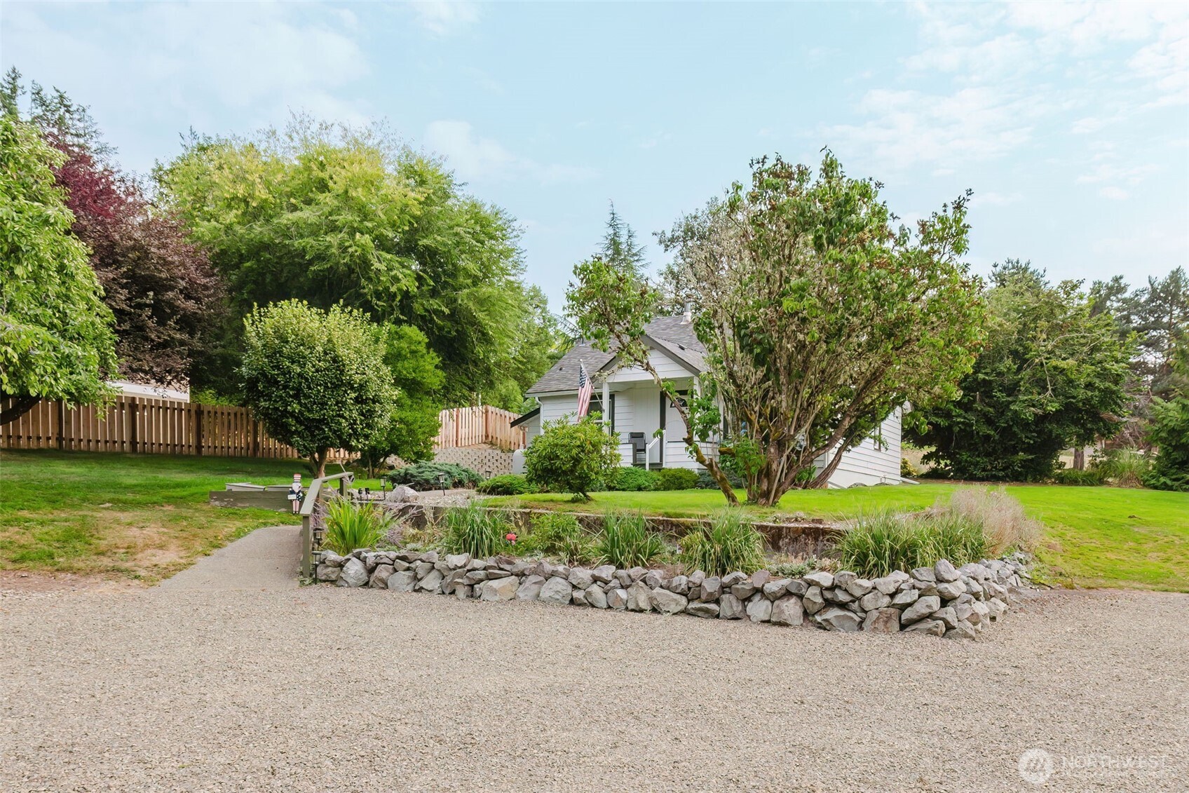 4898 East Collins Road Port Orchard, WA 98366 - Photo 36 of 37 Gallery Image 36