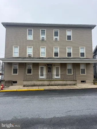 $1,350 | 100 South Park Street, Richland, PA 17087