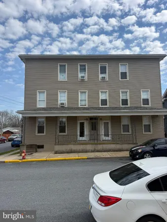 $1,350 | 100 South Park Street, Richland, PA 17087