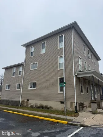 $1,350 | 100 South Park Street, Richland, PA 17087