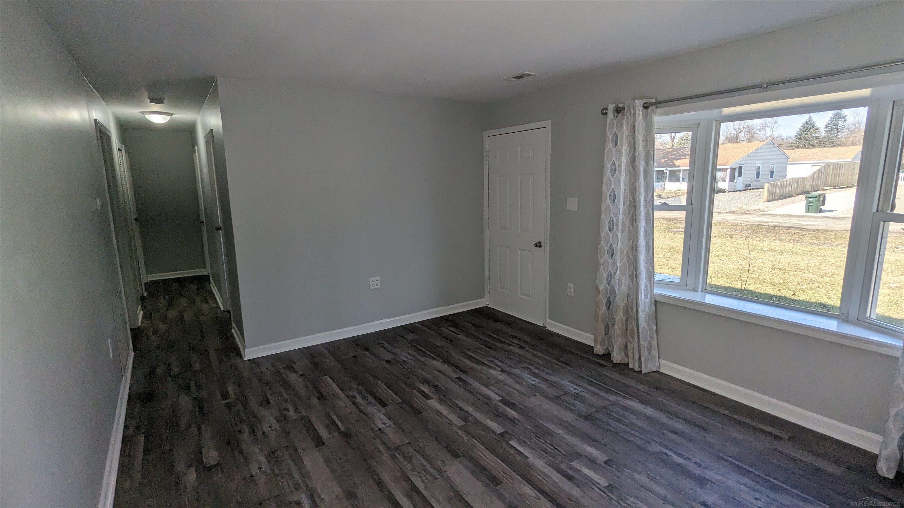 3460 Chalice Road Lake Orion, MI 48359 - Photo 3 of 7
