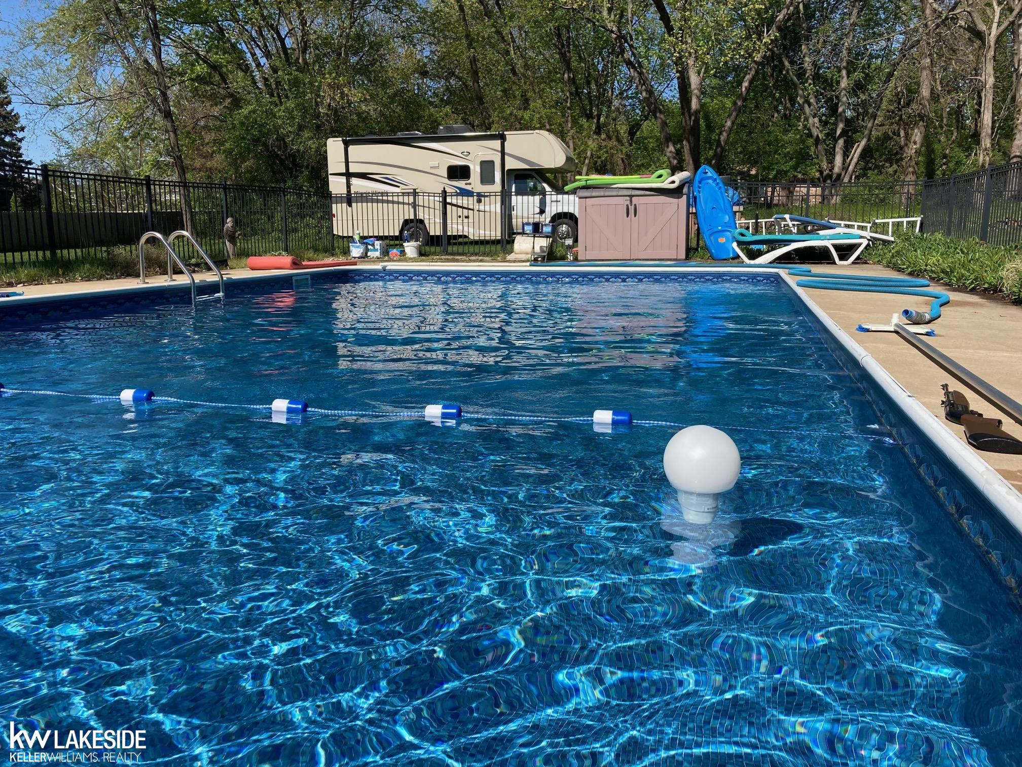 2770 Hickory Lawn Road Rochester Hills, MI 48307 - Photo 19 of 27