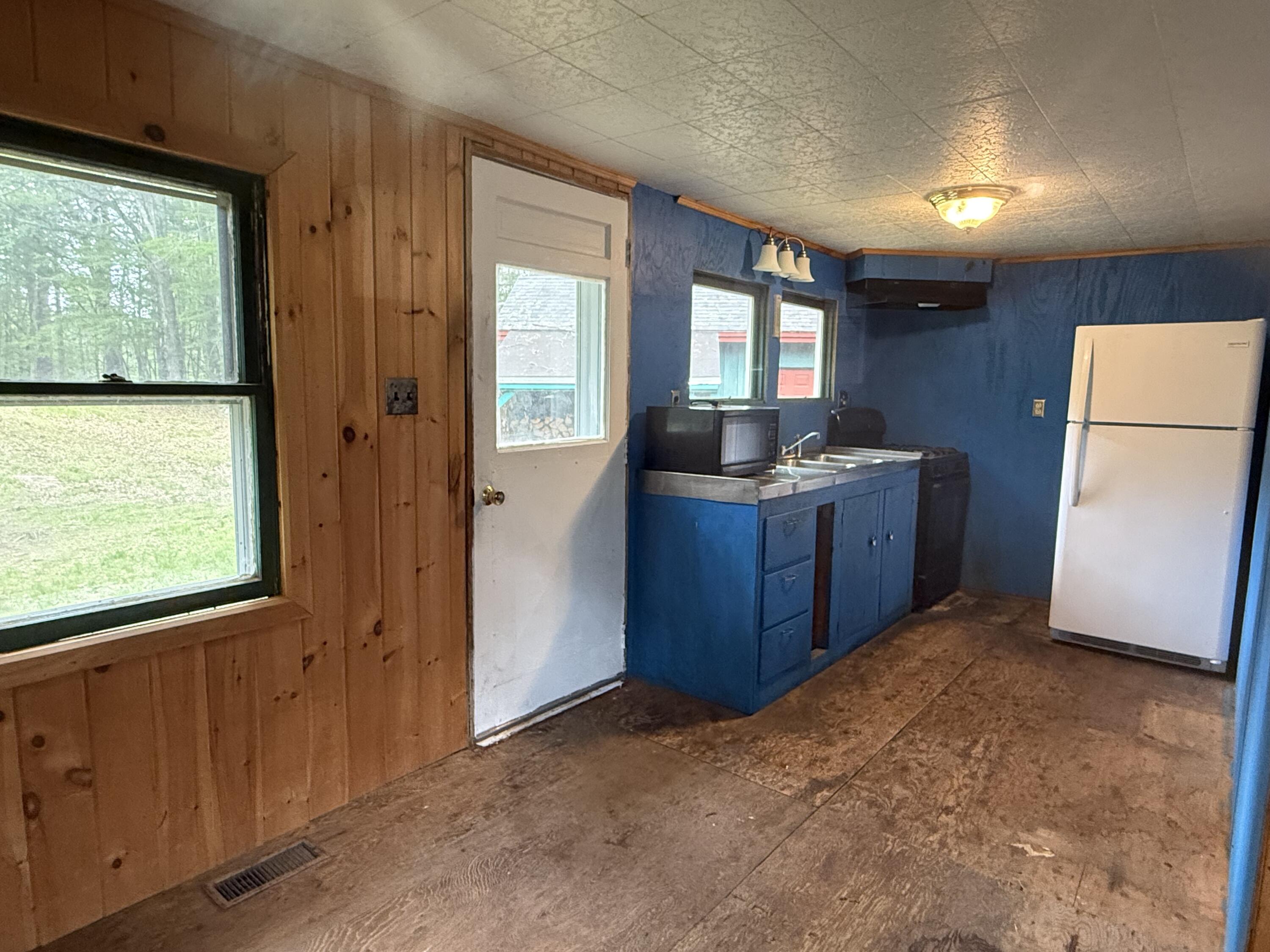 50 Lewis Road Kittery, ME 03904 - Photo 11 of 24 IMG_8988