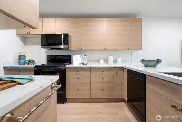 $545,000 | 6439 139th Avenue Northeast, Unit 19, Redmond, WA 98052