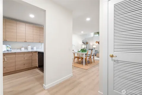 $545,000 | 6439 139th Avenue Northeast, Unit 19, Redmond, WA 98052