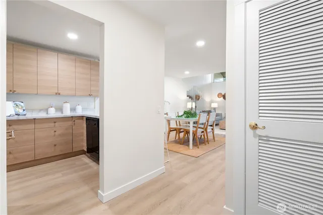 $545,000 | 6439 139th Avenue Northeast, Unit 19, Redmond, WA 98052