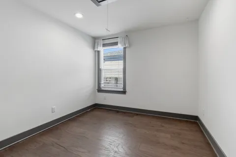 $2,500 | 1730 23rd Avenue North, Nashville, TN 37208
