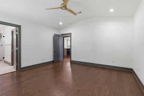 $2,500 | 1730 23rd Avenue North, Nashville, TN 37208