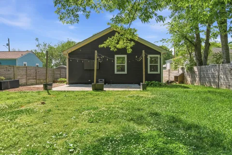 $2,500 | 1730 23rd Avenue North, Nashville, TN 37208