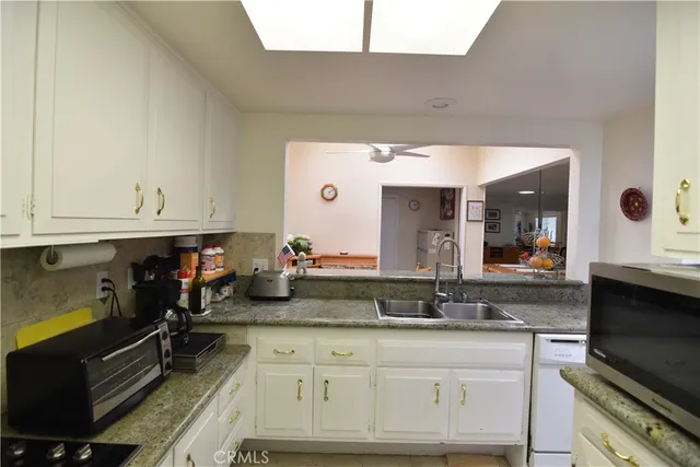 $525,000 | 495 Calle Cadiz, Unit A, Laguna Woods, CA 92637