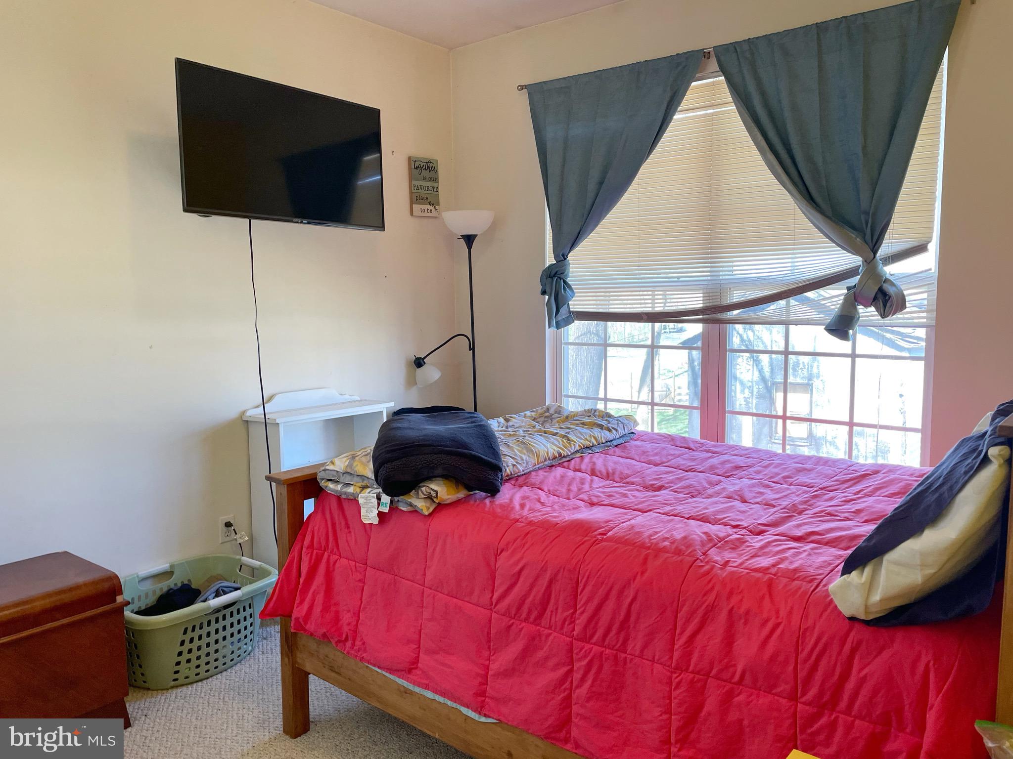 197 Locust Drive Louisa, VA 23093 - Photo 23 of 50 2nd Spacious bedroom w/ large closets