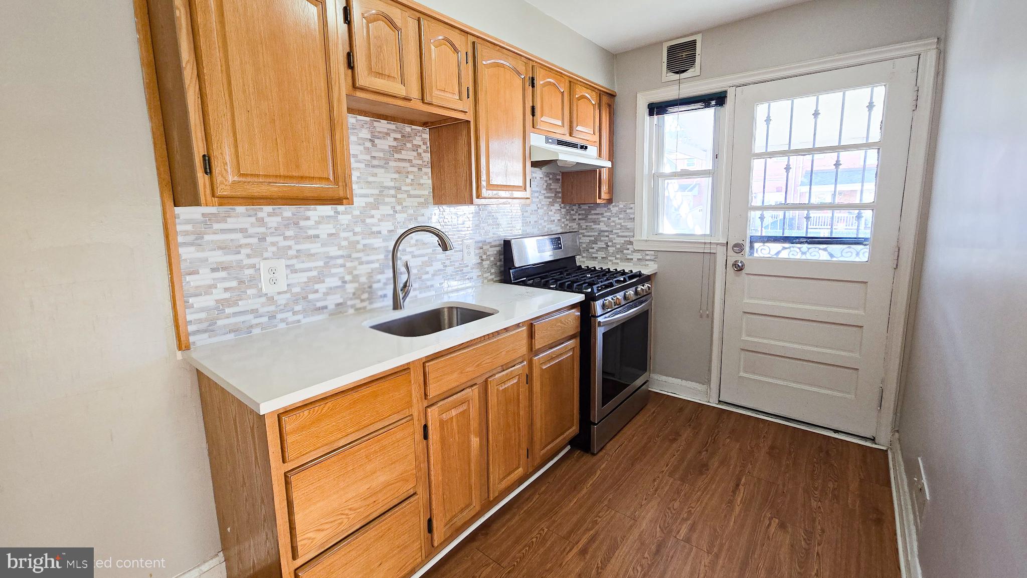 949 Arncliffe Road Baltimore, MD 21221 - Photo 7 of 15 Gallery Image 7