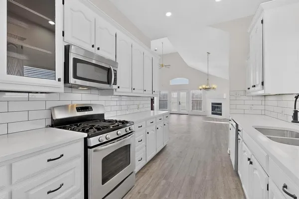 $515,000 | 714 Ashbrook Court, Euless, TX 76039