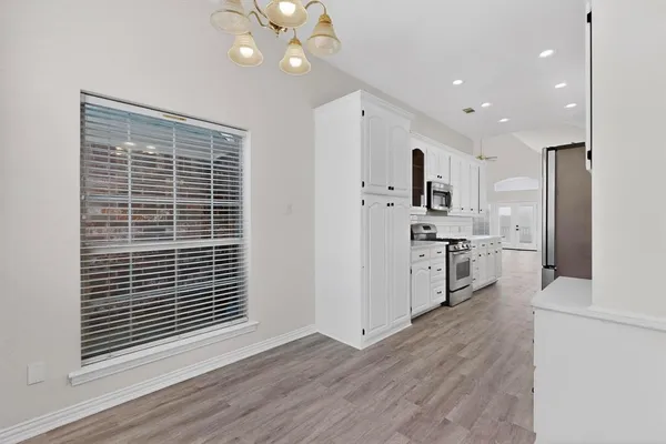 $515,000 | 714 Ashbrook Court, Euless, TX 76039