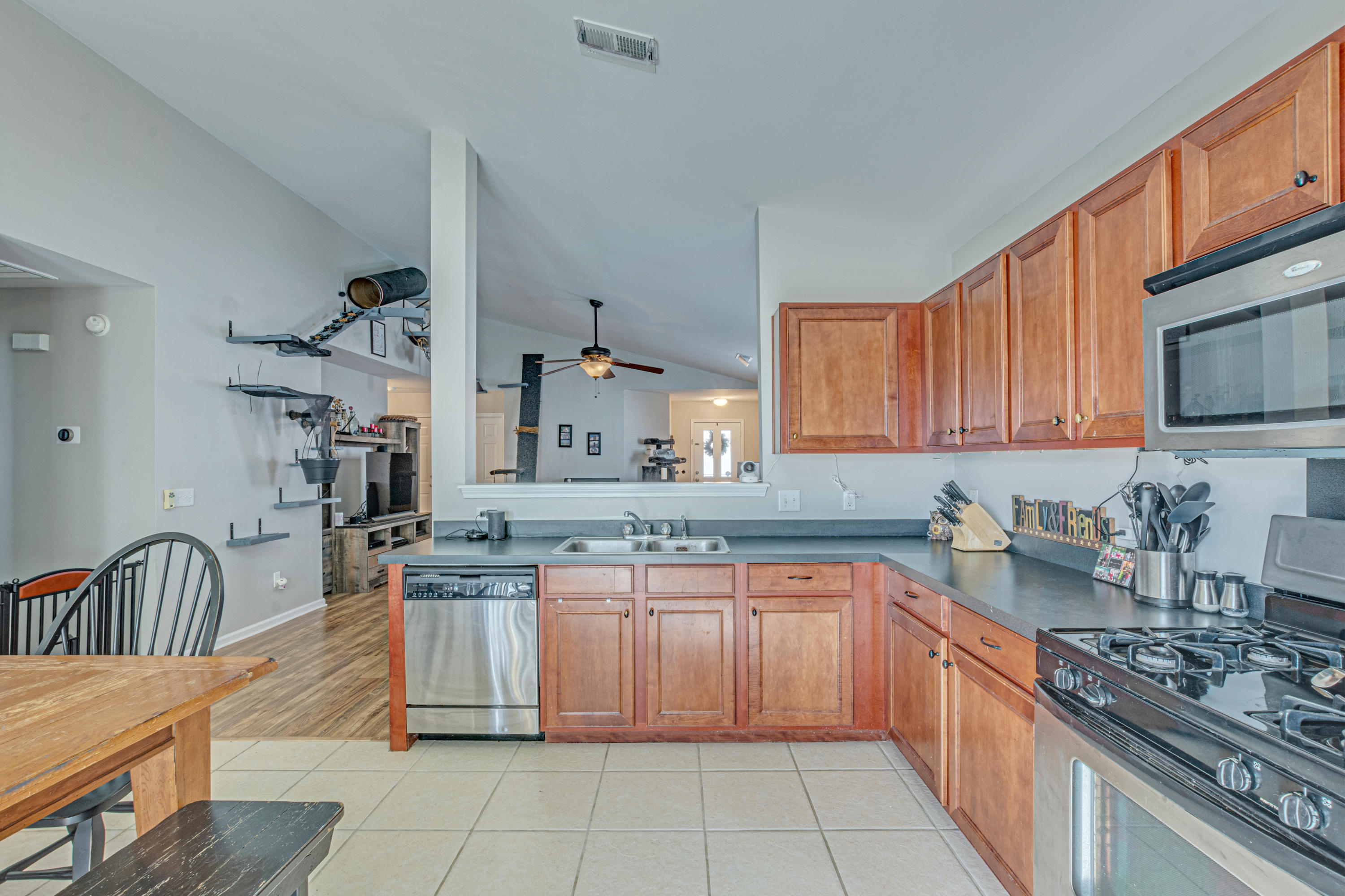 133 Decatur Drive Summerville, SC 29486 - Photo 16 of 38 14