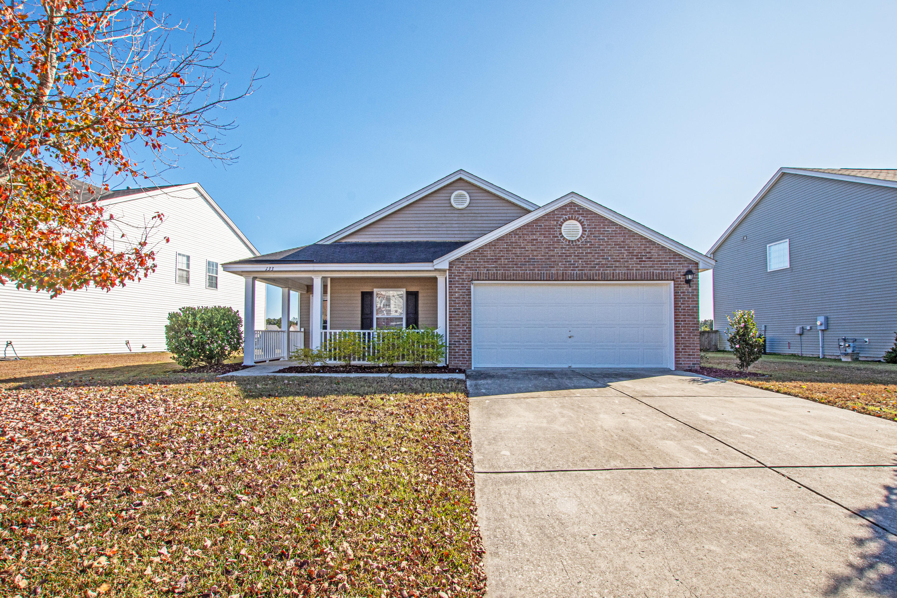 133 Decatur Drive Summerville, SC 29486 - Photo 3 of 38 0-10