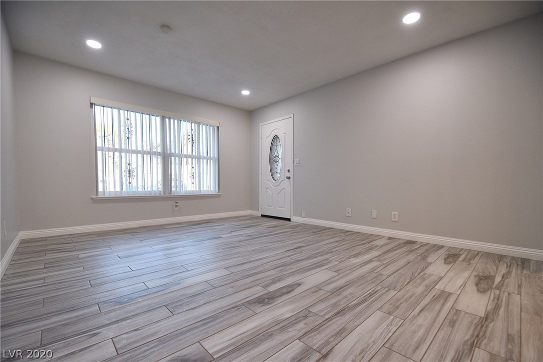416 Rhoda Street Las Vegas, NV 89110 - Photo 6 of 23 Gallery Image 6