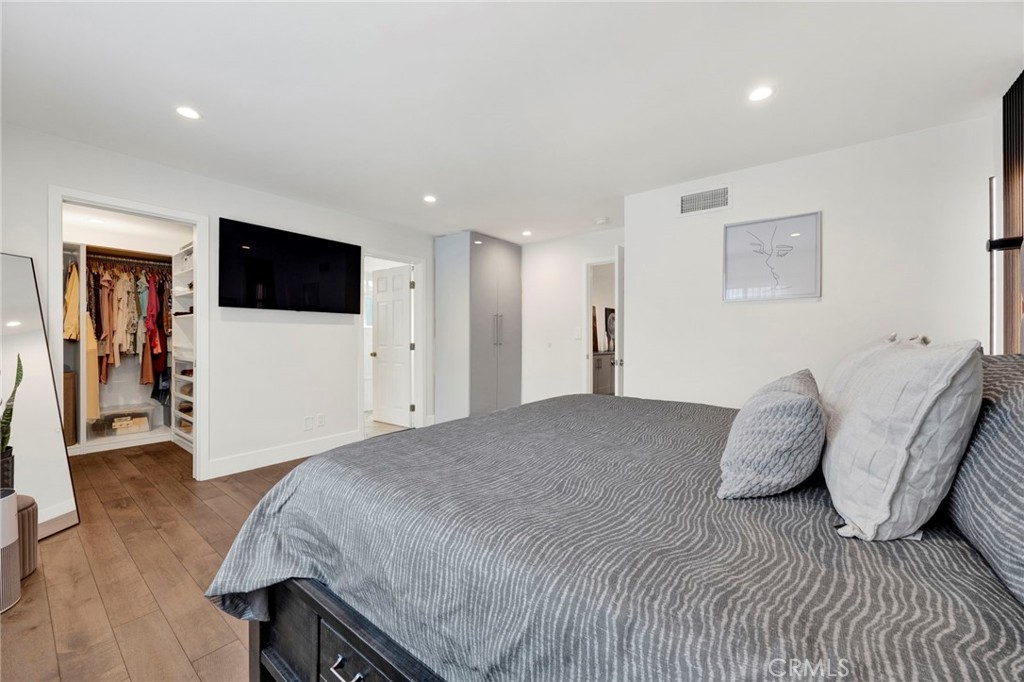 8746 Ruffner Avenue Northridge, CA 91343 - Photo 15 of 21
