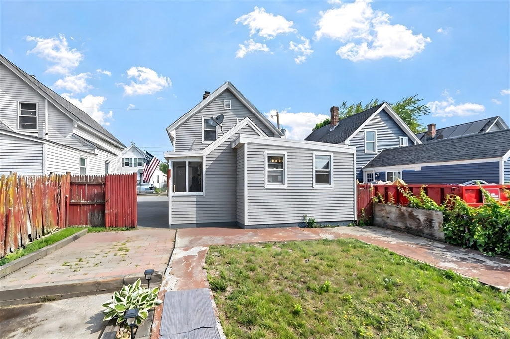 53 Corbett Street Lowell, MA 01852 - Photo 29 of 33