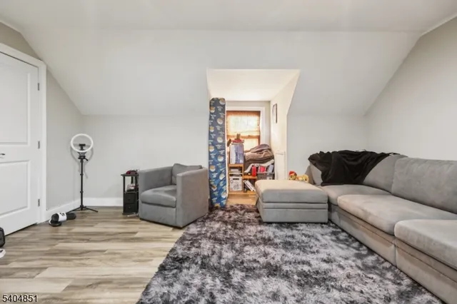 $575,000 | 32 3rd Street, Butler, NJ 07405