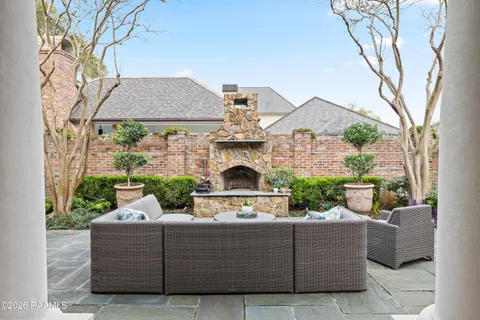 $1,295,000 | 136 Adair Lane, Lafayette, LA 70508
