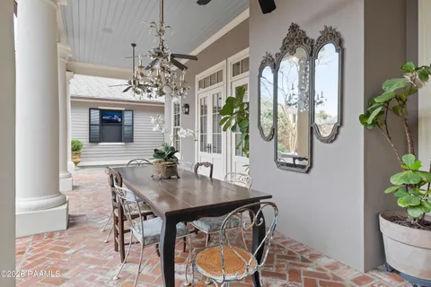 $1,295,000 | 136 Adair Lane, Lafayette, LA 70508