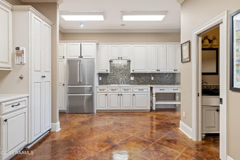 $1,295,000 | 136 Adair Lane, Lafayette, LA 70508
