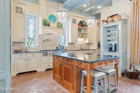 $1,295,000 | 136 Adair Lane, Lafayette, LA 70508