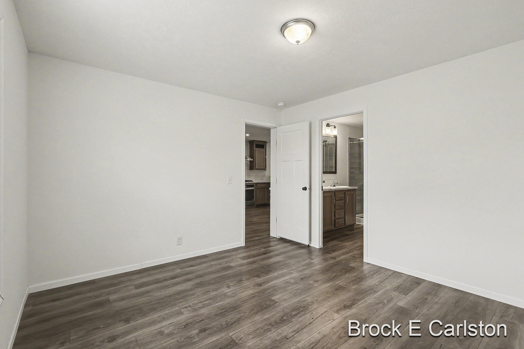 1283 East Ellis Road, Unit 7 Muskegon, MI 49441 - Photo 12 of 16 QJ1A9093
