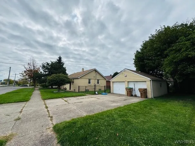 $2,000 | 1394 Walden Terrace, Cheektowaga, NY 14211