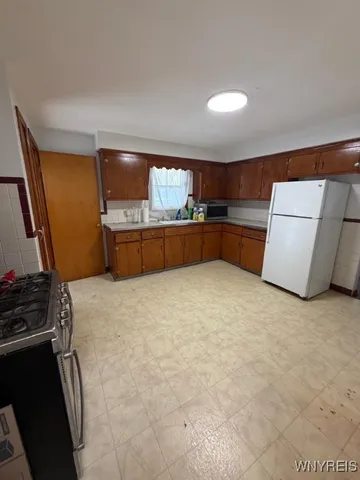 $2,000 | 1394 Walden Terrace, Cheektowaga, NY 14211