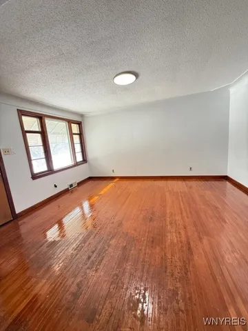 $2,000 | 1394 Walden Terrace, Cheektowaga, NY 14211